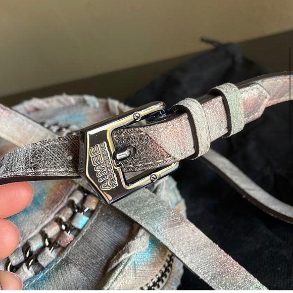 Aimee Kestenberg Canteen Style Leather Crossbody Bag - Picture 8 of 11